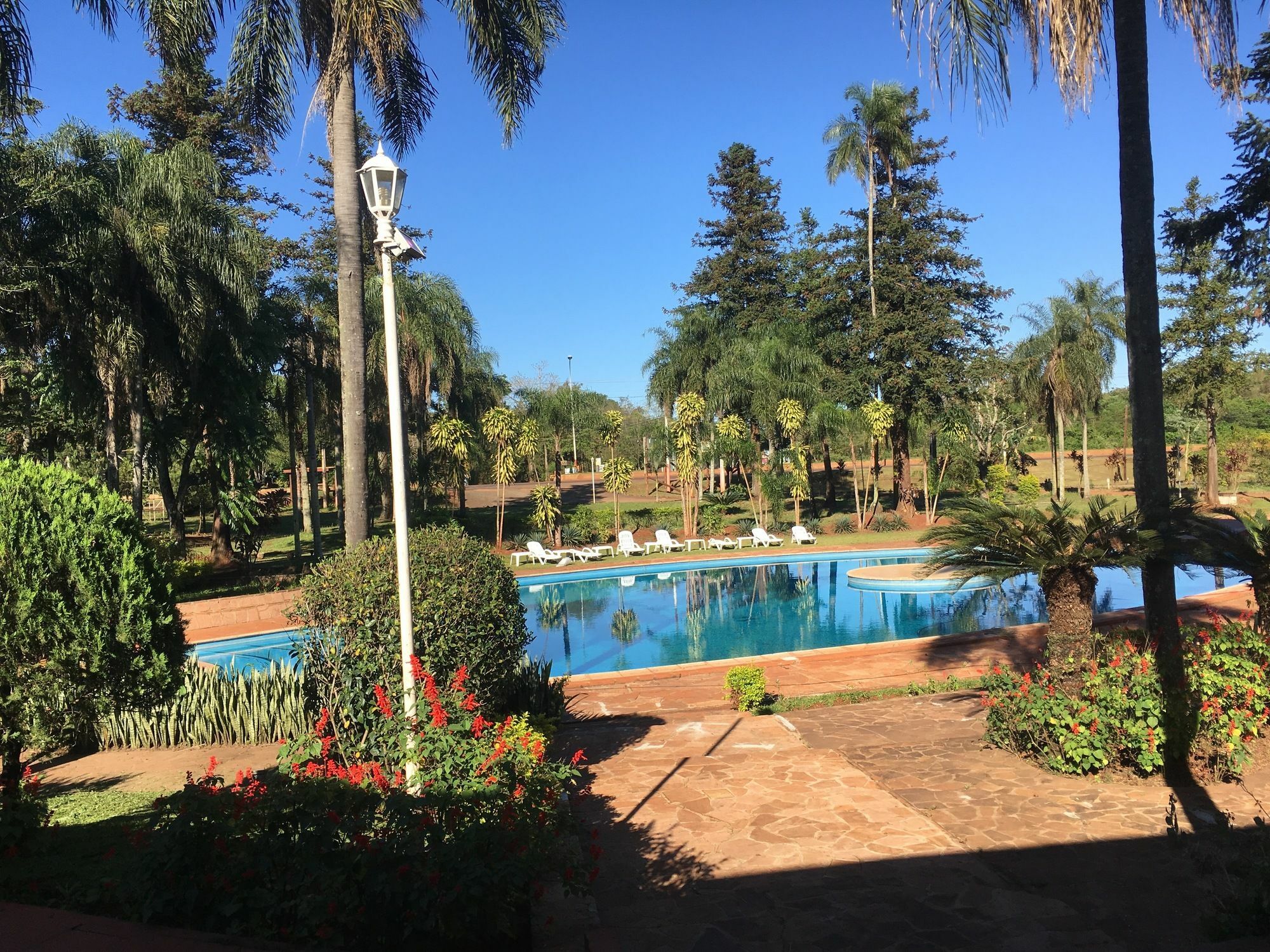 Tangoinn Club Iguazu Party Luxury Hostel ปูแอร์โตอีกวาซู ภายนอก รูปภาพ