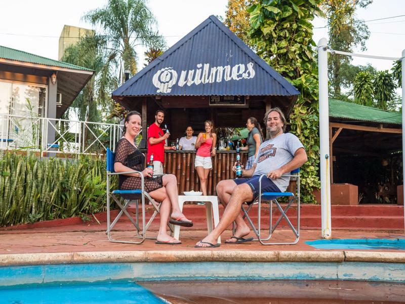 Tangoinn Club Iguazu Party Luxury Hostel ปูแอร์โตอีกวาซู ภายนอก รูปภาพ