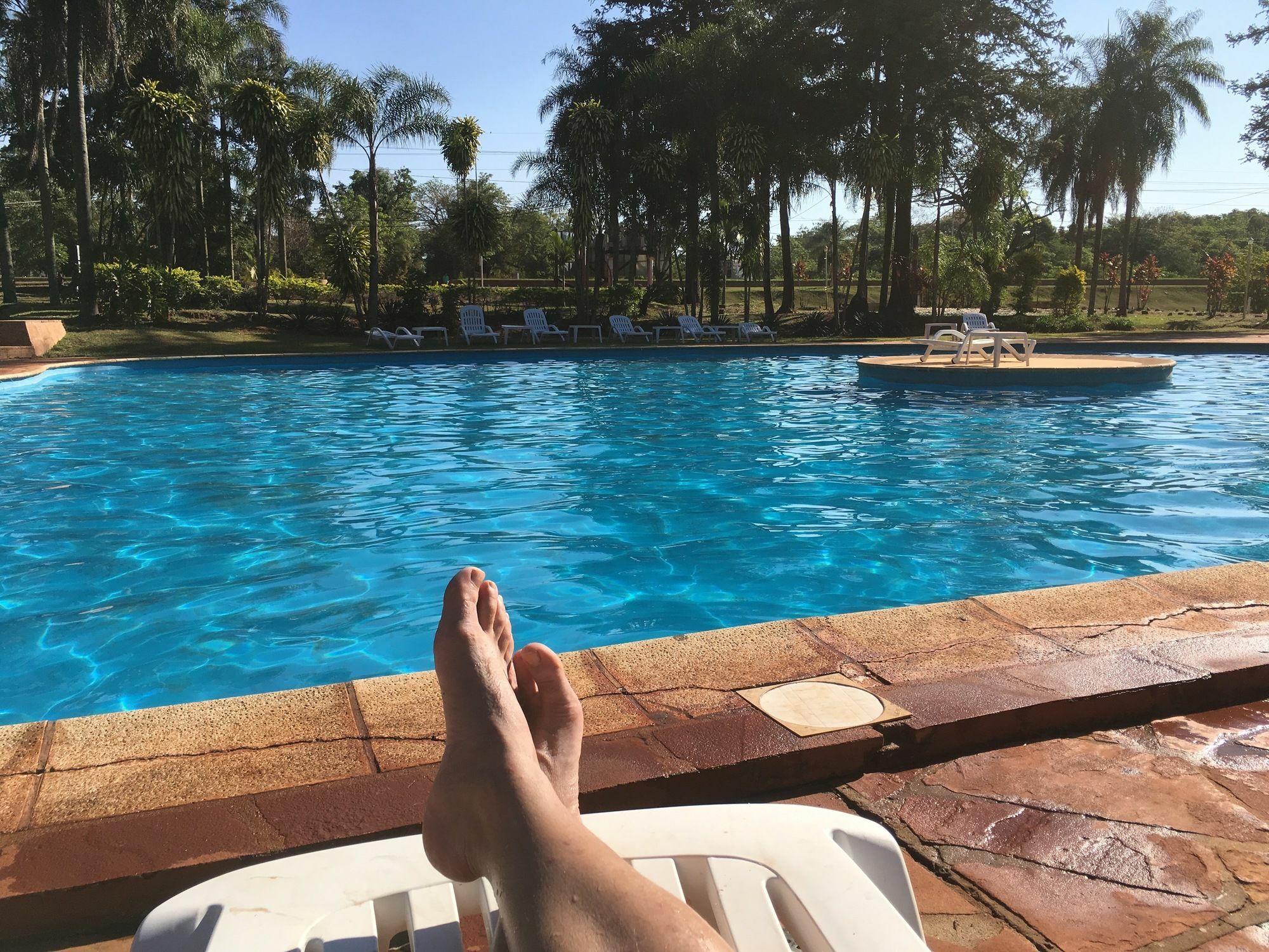 Tangoinn Club Iguazu Party Luxury Hostel ปูแอร์โตอีกวาซู ภายนอก รูปภาพ